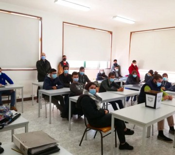 Parlamento dos Jovens - Sessão Escolar